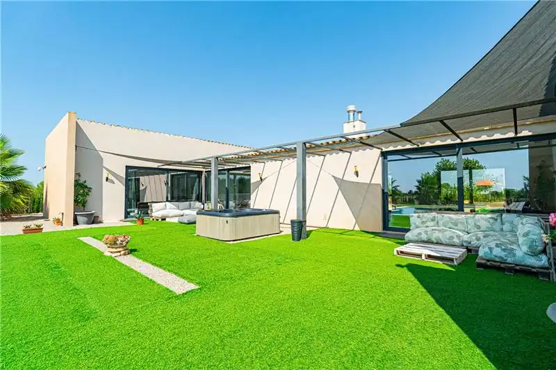 Casa rústica amb piscina en venda a Llucmajor pueblo, imagen 3