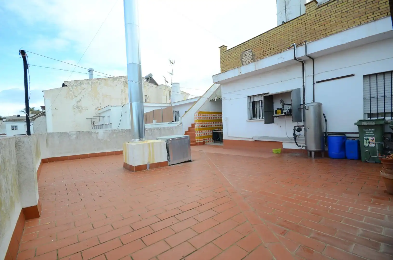 Vista exterior de Local en venta en Mazagón
