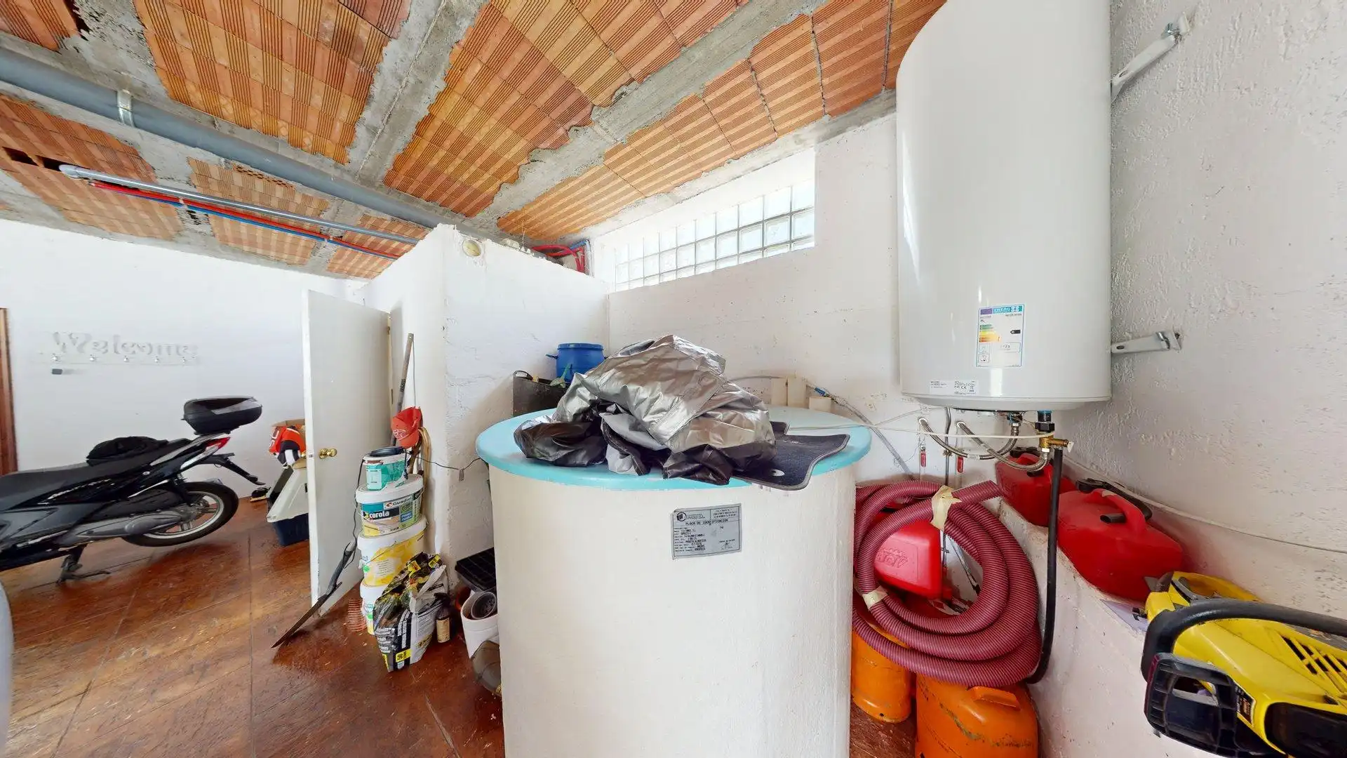 Houses for sale in Colmenar  with Air Conditioner, Heating and Private garden