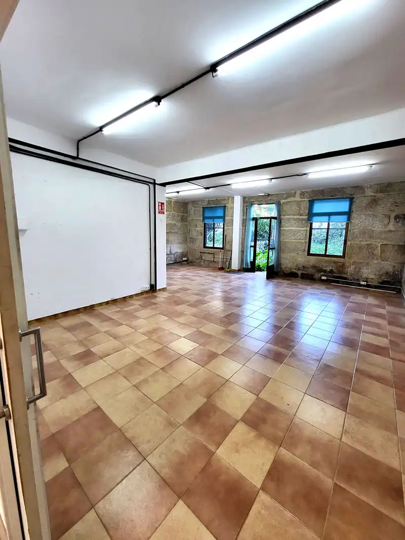 Local comercial en alquiler en Rúa de Roade 68, imagen 3