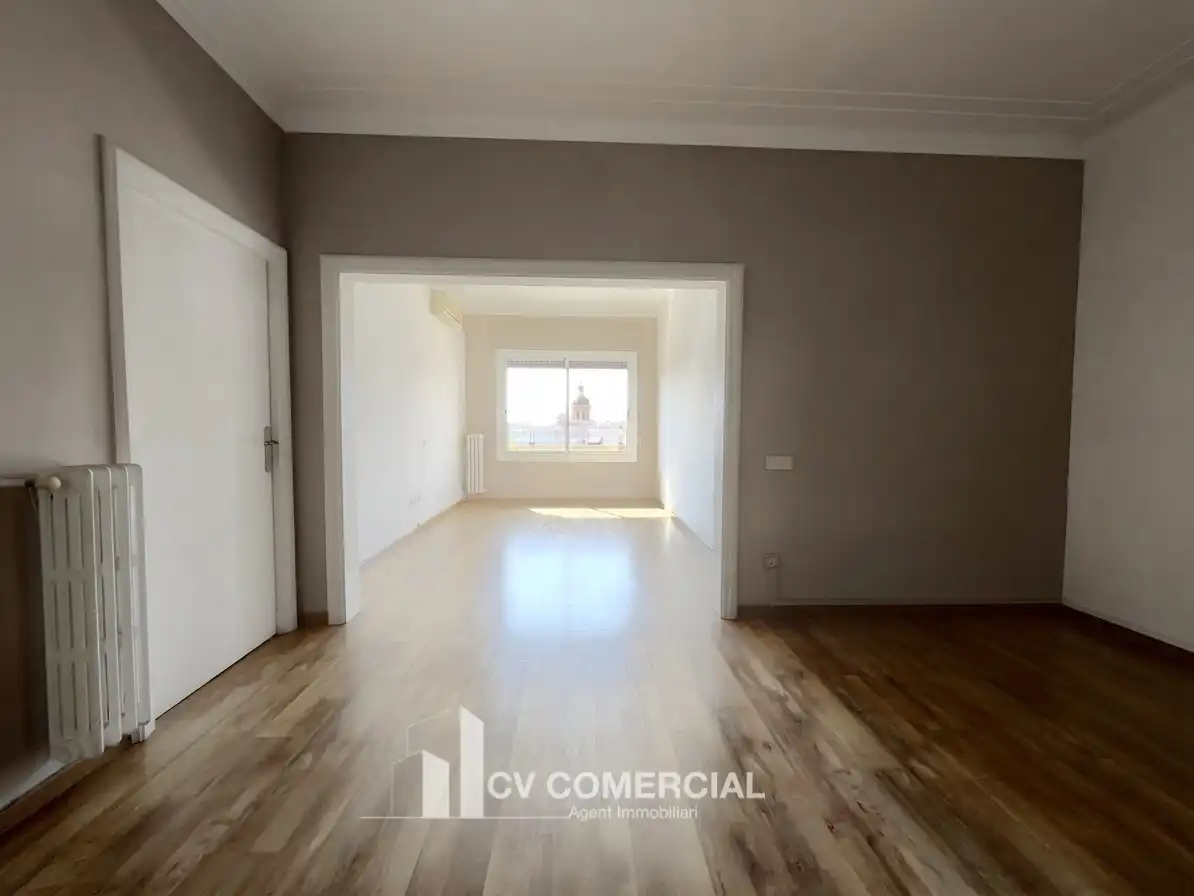 Piso con terraza en venta en Carrer del Comte d'Urgell, imagen 28