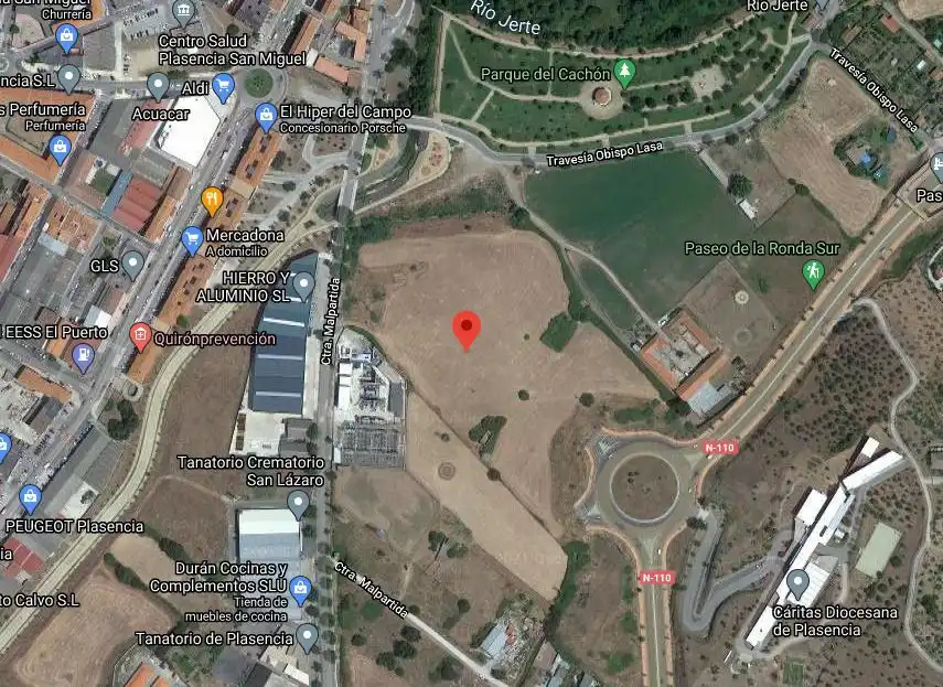 Terreny industrial en venda en Plasencia