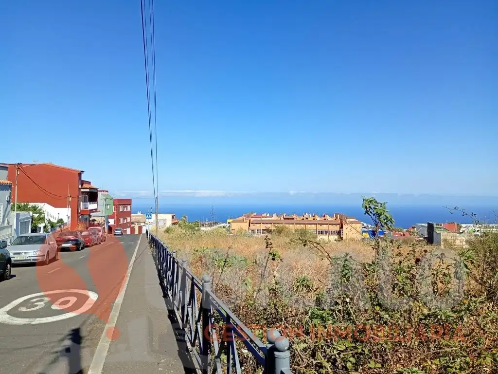 Vista exterior de Casa adosada en venda en Santa Cruz de Tenerife amb Terrassa i Traster