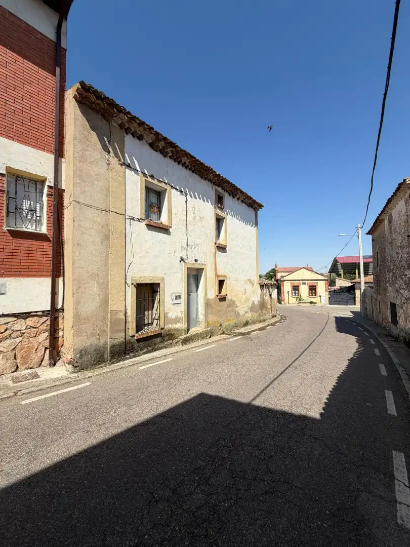 Casa rústica en venda a Avenida del Cid Campeador