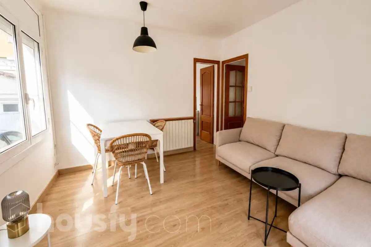 Piso con terraza en venta en Avenida Montilivi ., imagen 2