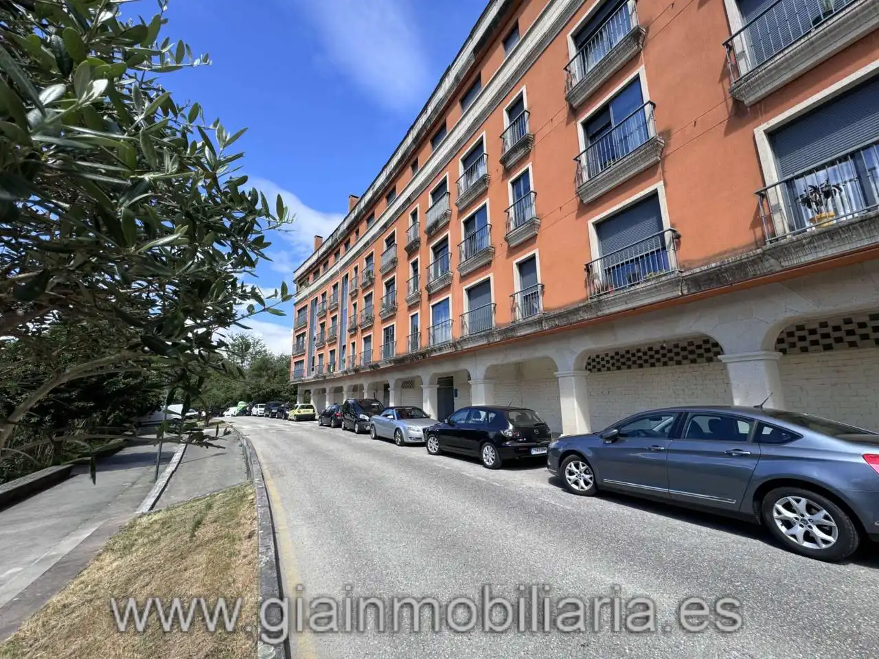 Local comercial en venta en Calle Paseo de Louro 2, imagen 2