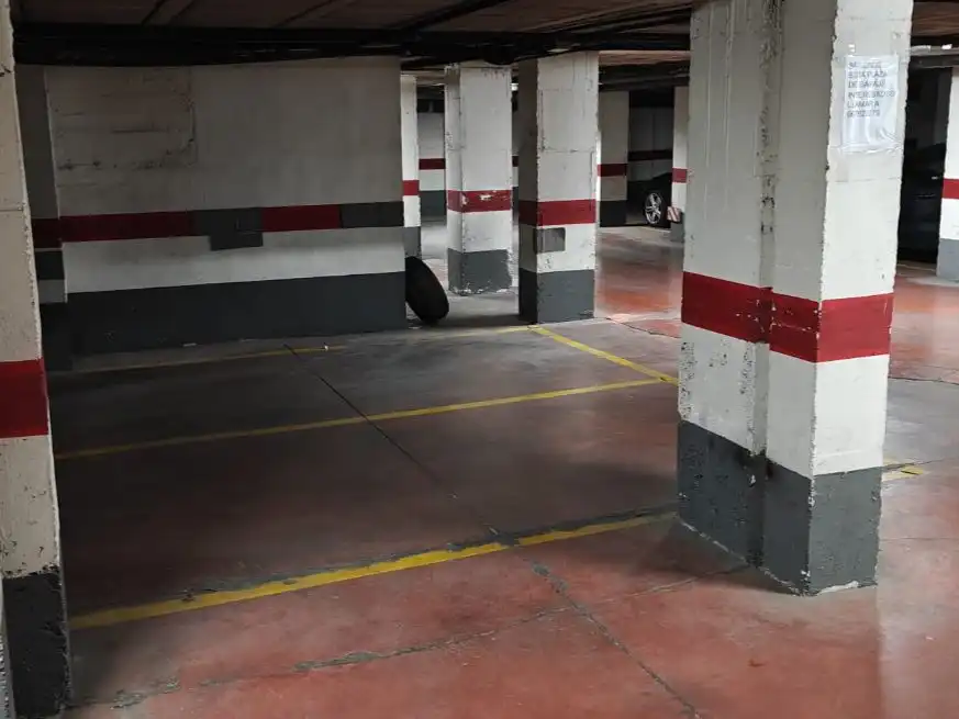 Parkplatz von Garage zur Miete in Jaén