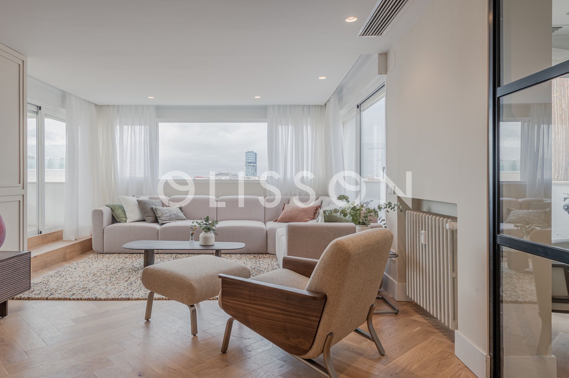 Living room of Attic for sale in  Madrid Capital  with Air Conditioner, Heating and Terrace