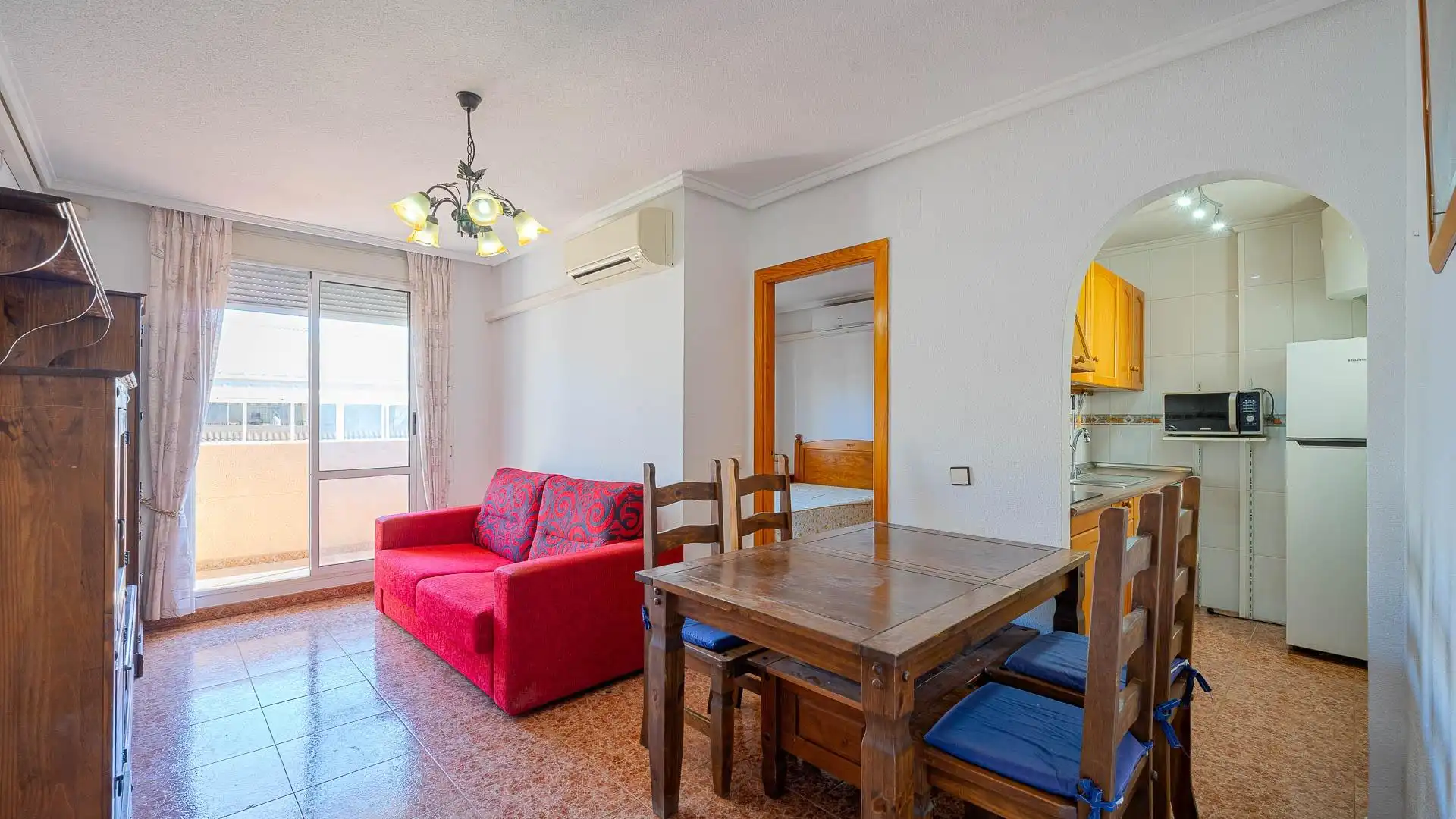 Sala d'estar de Àtic en venda en Torrevieja amb Terrassa i Piscina comunitària