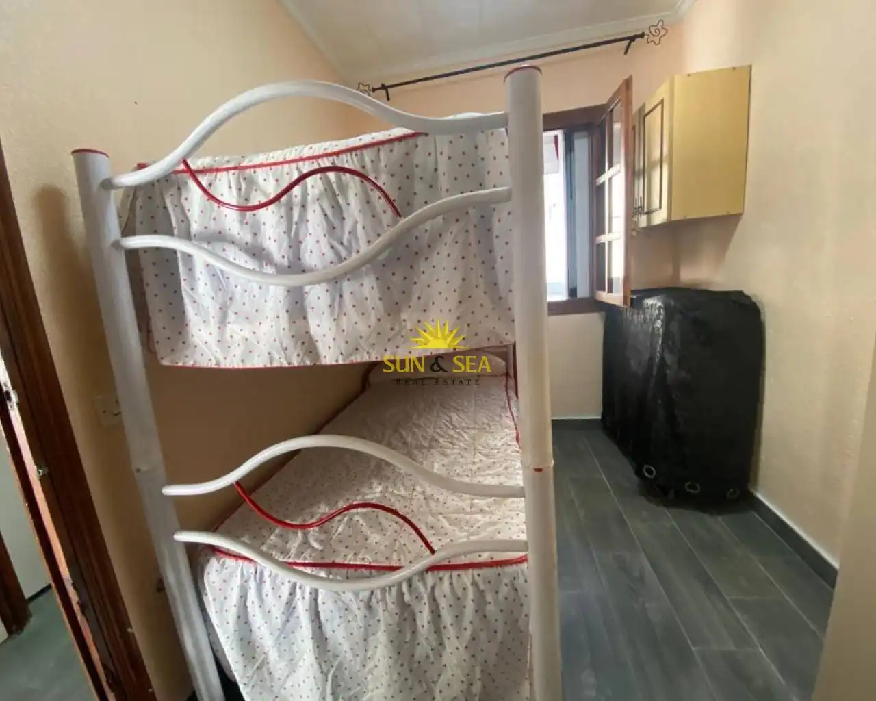 Dormitori de Casa o xalet de lloguer en Pilar de la Horadada amb Aire condicionat, Calefacció i Moblat