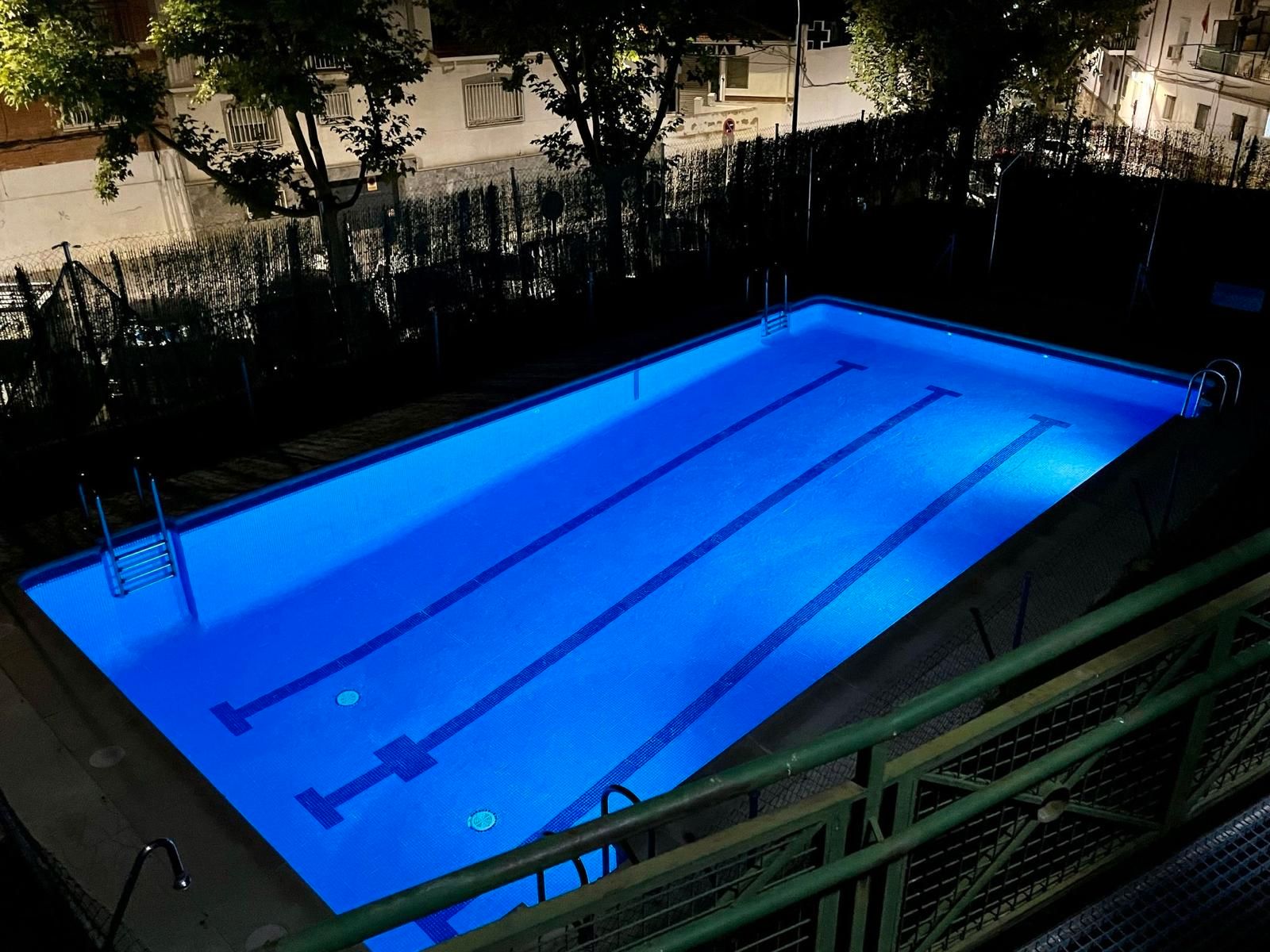 Swimming pool of Flat for sale in Arganda del Rey  with Air Conditioner, Heating and Storage room