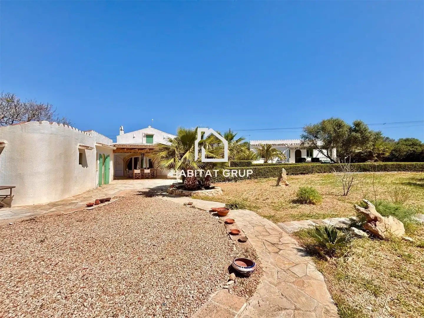 Außenansicht von Haus oder Chalet zum Verkauf in Sant Lluís mit Klimaanlage, Heizung und Privatgarten