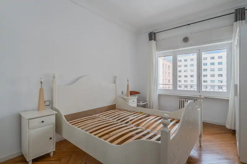 Schlafzimmer von Wohnung zum Verkauf in Madrid mit Heizung, Terrasse und Möbliert