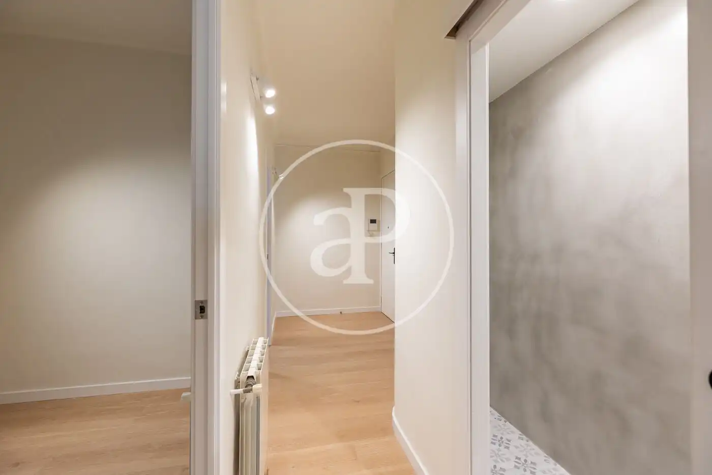 Piso en venta en Barcelona con Aire acondicionado, Calefacción y Balcón