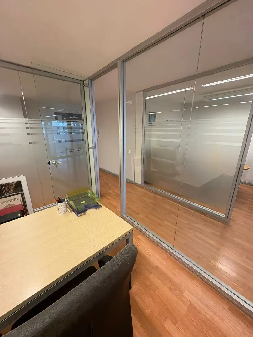 Oficina de lloguer en Girona amb Terrassa