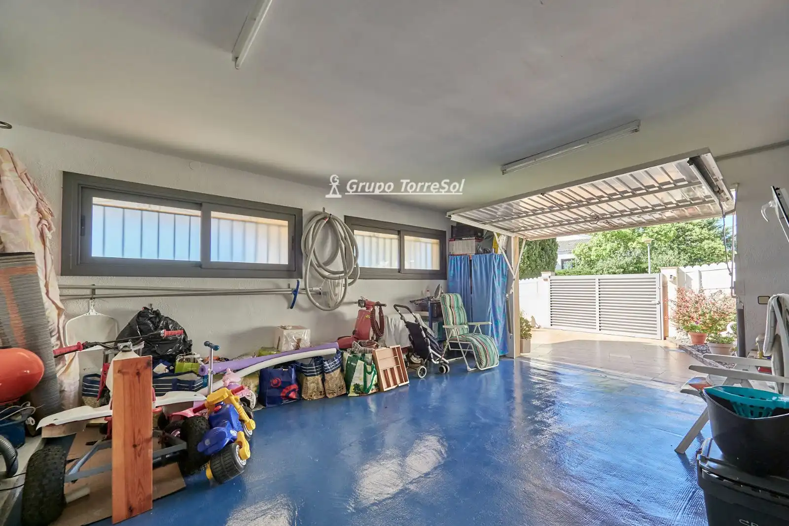 Parking de Casa o chalet en venta en El Vendrell con Calefacción, Terraza y Piscina