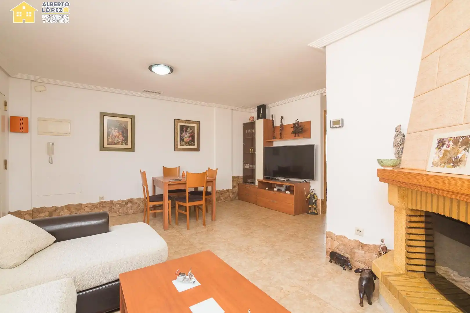 Casa adosada en venta en Elche / Elx con Aire acondicionado, Calefacción y Balcón