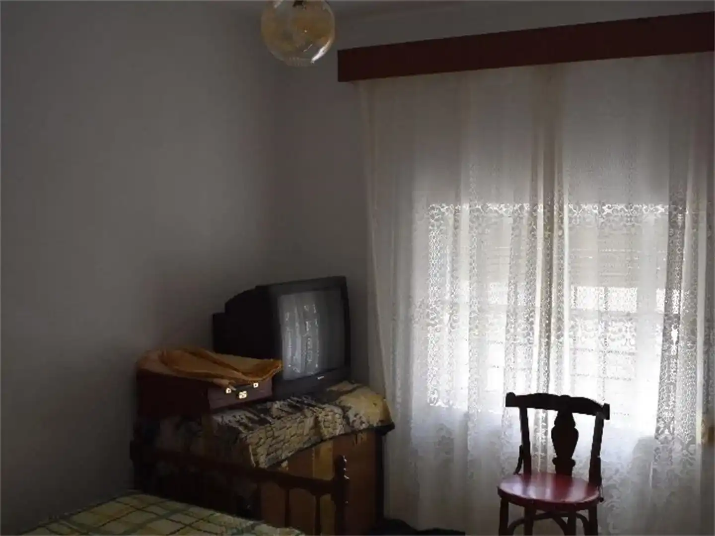 Sala d'estar de Casa adosada en venda en Majadas amb Aire condicionat, Traster i Moblat