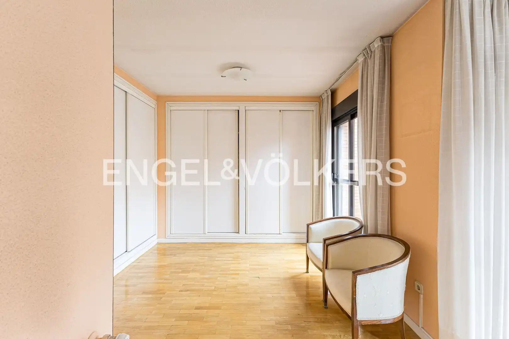 Habitación de Casa o chalet en venta en Madrid con Aire acondicionado, Calefacción y Jardín privado