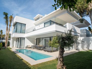 Xalet amb piscina en venda a Milla de Oro