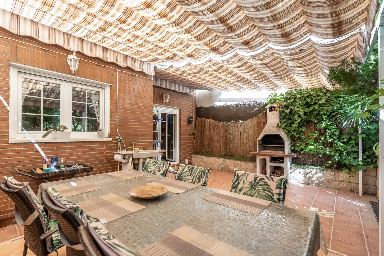 Detached house with pool for sale in Calle Lago Michigan, imagen 69