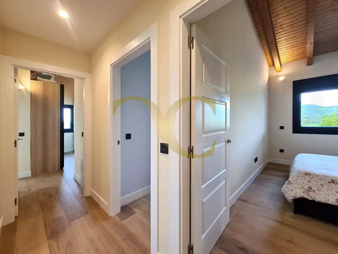 Houses for sale in Oviedo   with Air Conditioner, Heating and Private garden