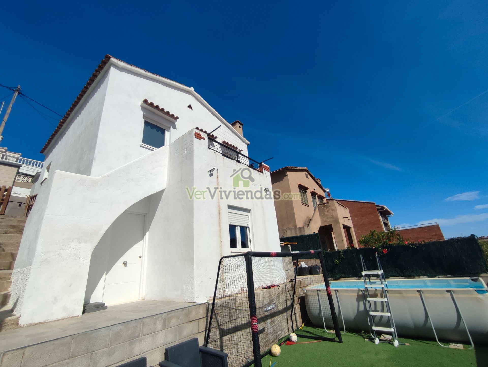 Exterior view of House or chalet for sale in Sant Vicenç Dels Horts  with Air Conditioner, Heating and Private garden