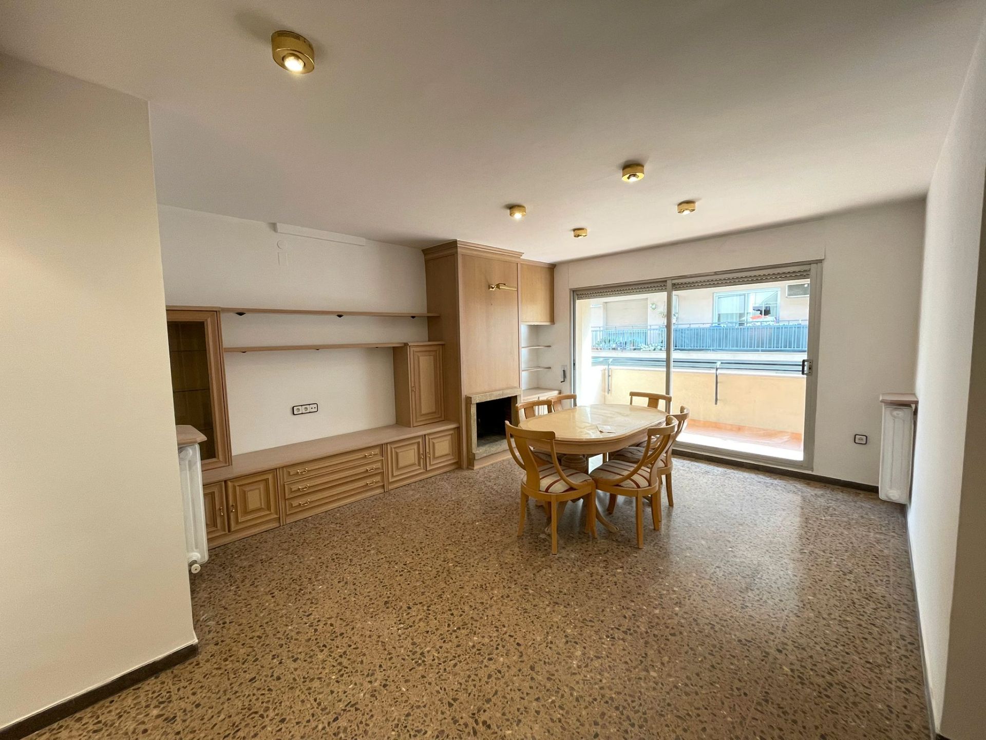 Flat to rent in Carrer de Galileu, Ca n'Aurell, Ponent