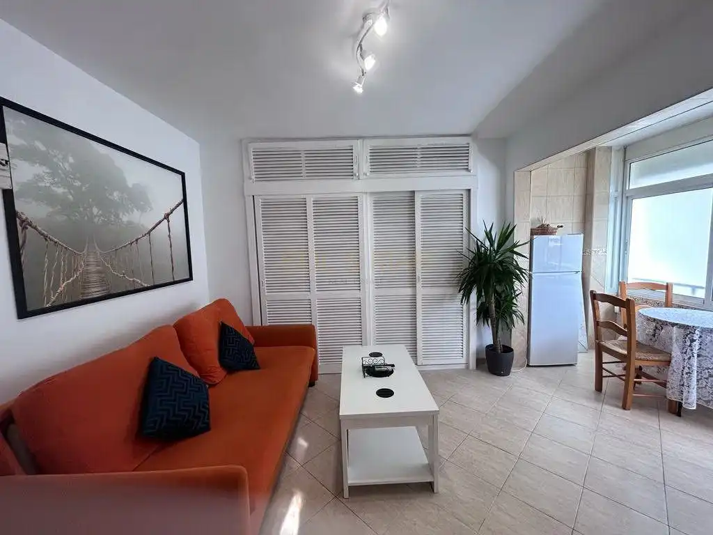 Apartament amb ascensor en venda a Calle Eduardo Aguilera Romero
