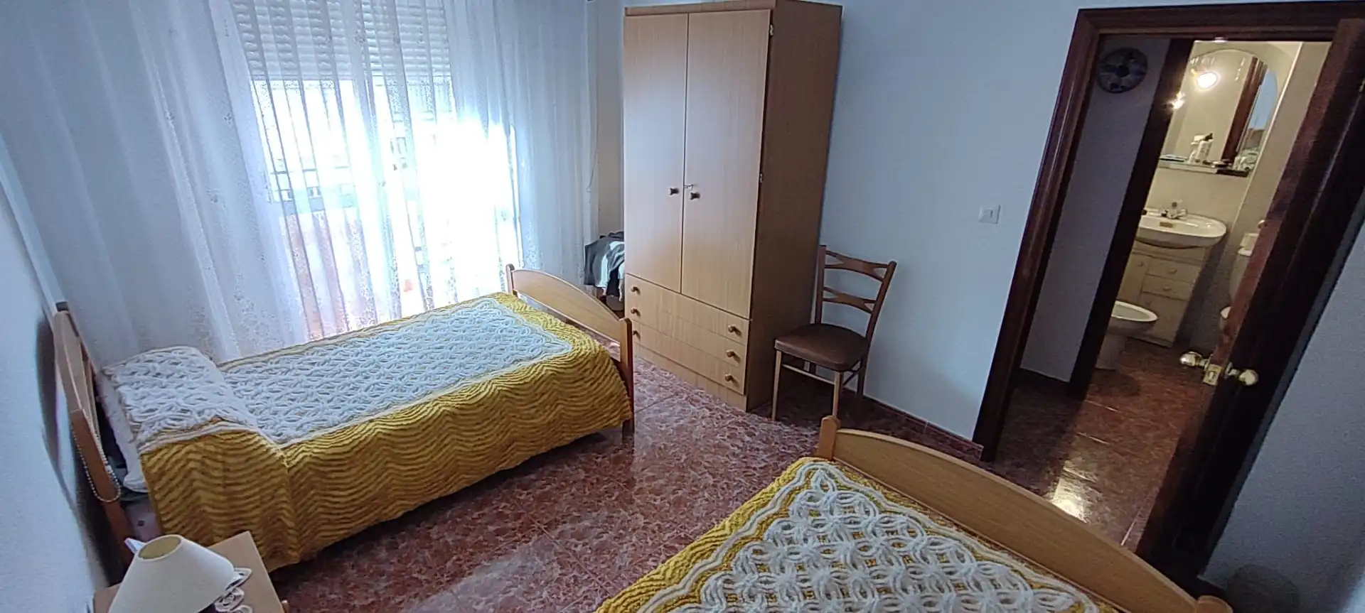 Dormitori de Pis en venda en Córdoba amb Aire condicionat i Moblat