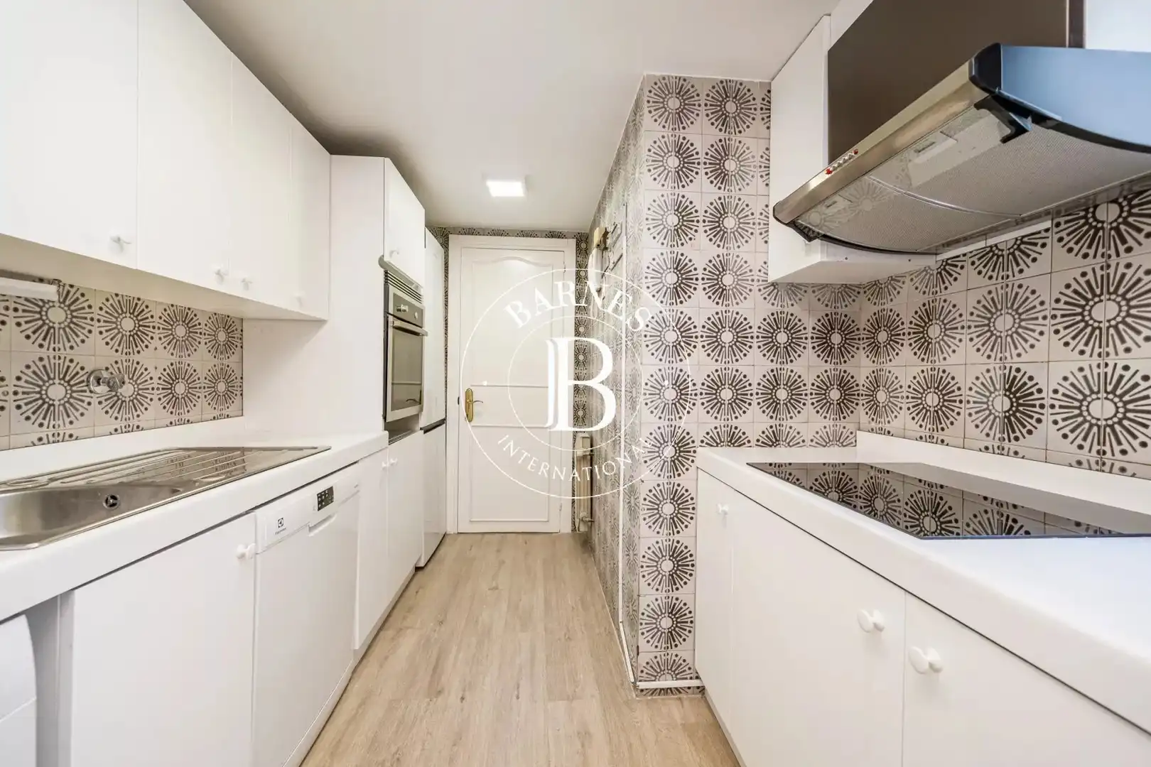 Kitchen of Flat for rent in Madrid  with Air Conditioner, Heating and Private garden