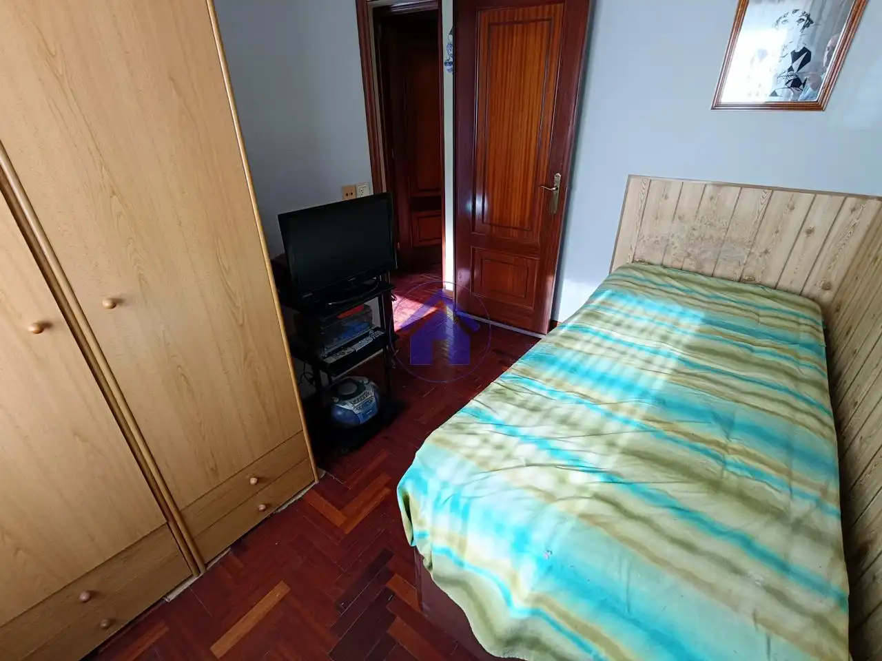 Bedroom of Flat for sale in Vigo   with Heating, Parquet flooring and Furnished