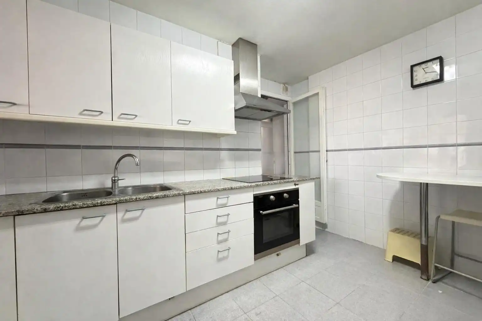Kitchen of Flat for sale in Sabadell  with Air Conditioner, Heating and Terrace