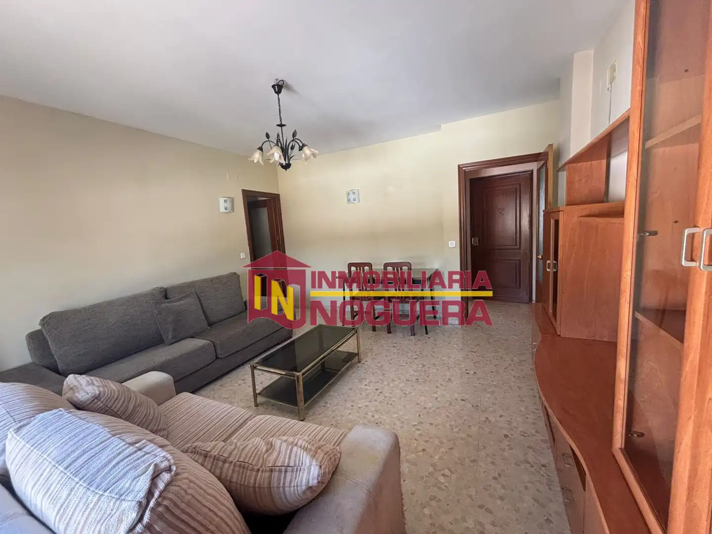 Sala d'estar de Pis en venda en Écija amb Aire condicionat, Moblat i Rentadora