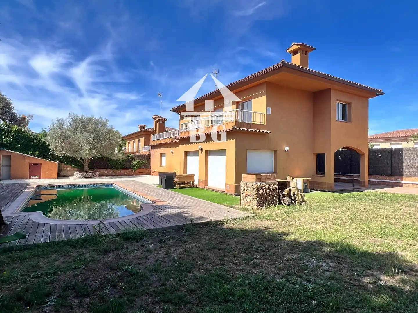 Vista exterior de Casa o xalet en venda en Lloret de Mar amb Calefacció, Jardí privat i Terrassa