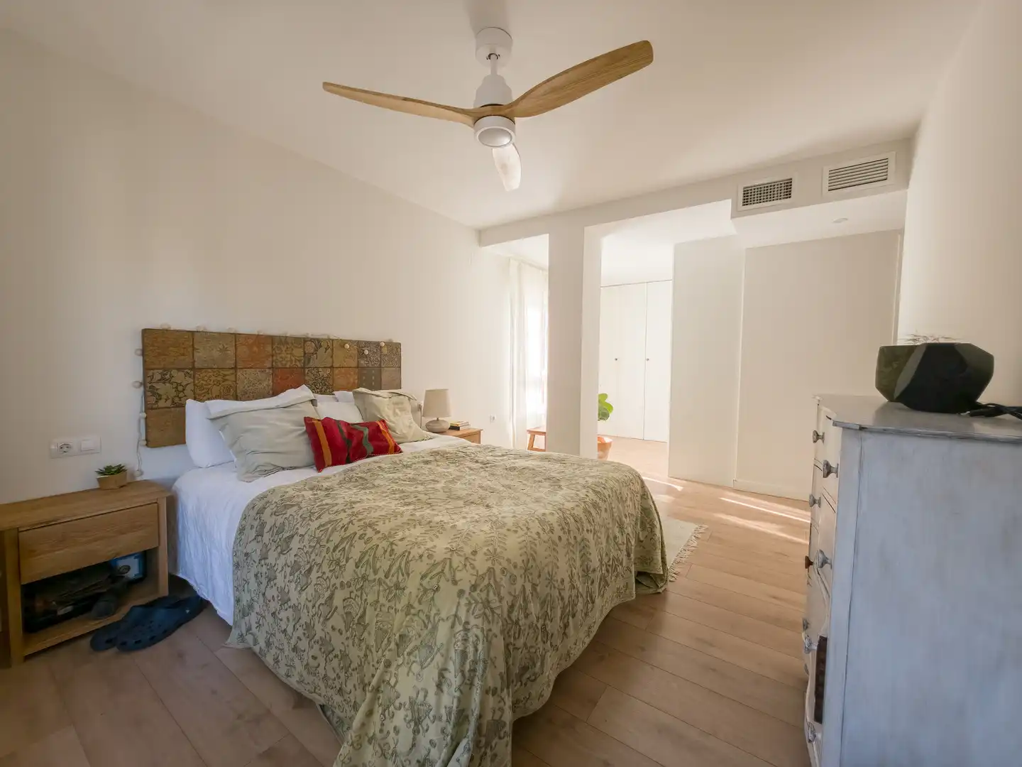 Bedroom of Apartments for sale in Sevilla  with Air Conditioner and Terrace