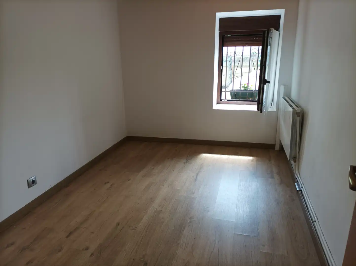 Dormitori de Finca rústica en venda en Gatika amb Calefacció, Jardí privat i Rentadora