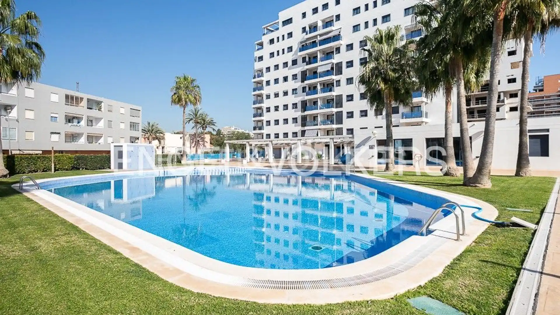 Schwimmbecken von Wohnung zur Miete in La Pobla de Farnals mit Klimaanlage, Heizung und Privatgarten