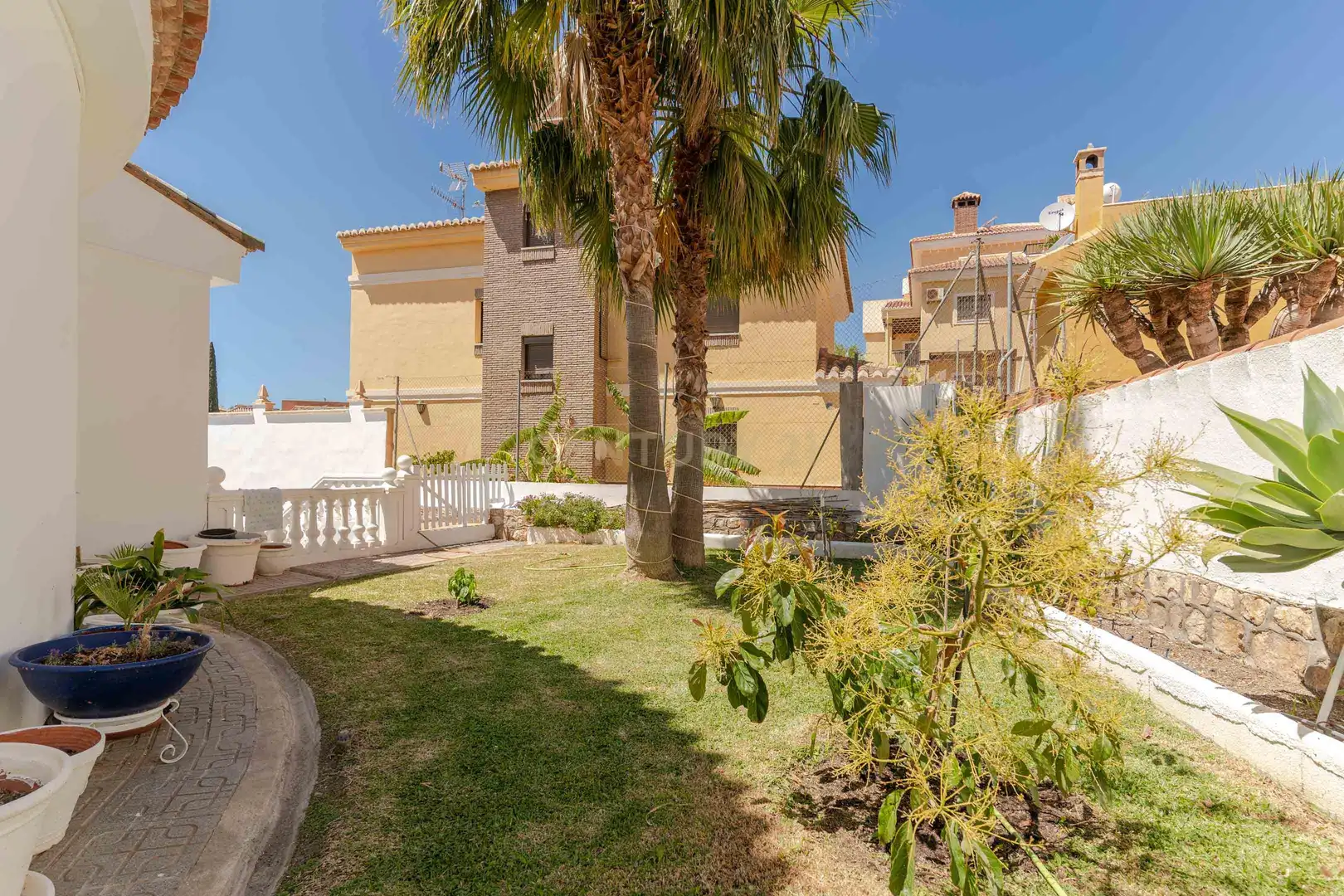 Jardín de Casa o chalet en venta en Motril con Aire acondicionado y Jardín privado