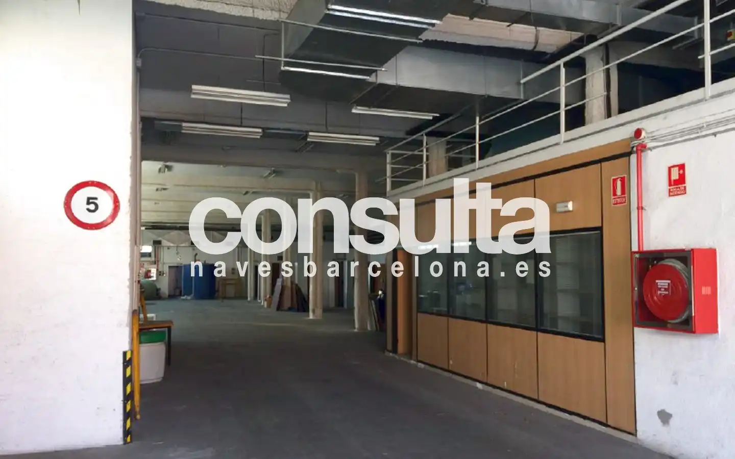 Industrial building for sale in Carrer de les Planes 6, imagen 2