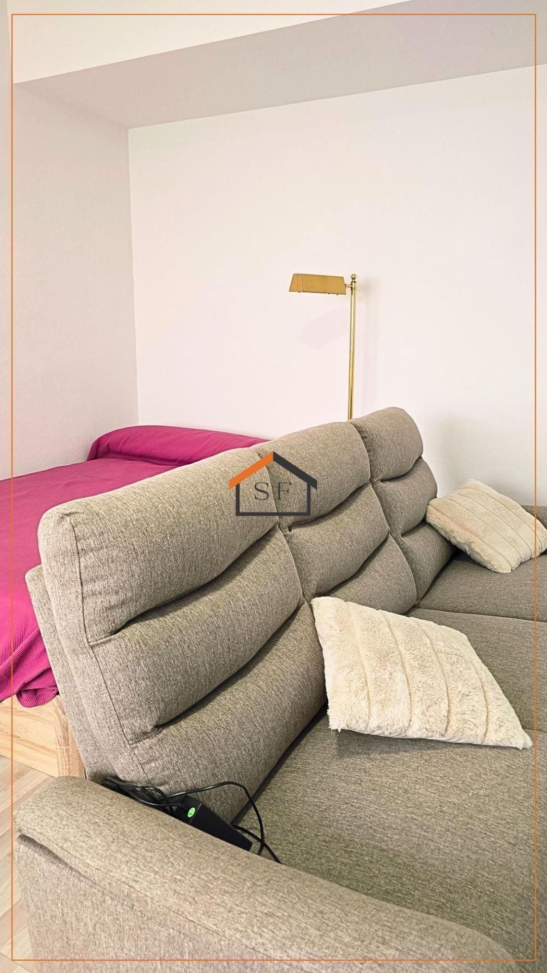 Exterior view of Study for sale in  Madrid Capital  with Air Conditioner