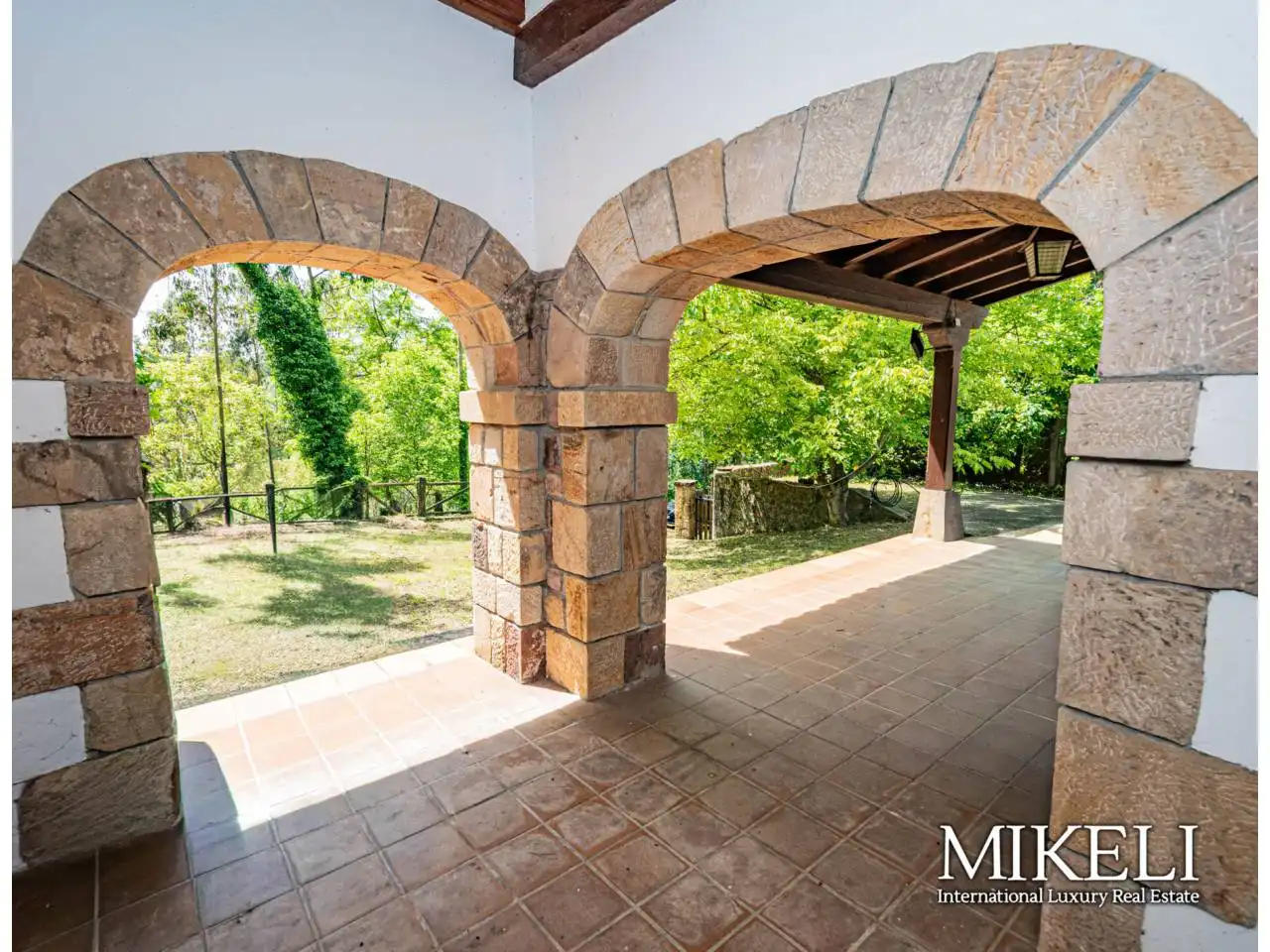 Terraza de Casa o chalet en venta en Escalante con Jardín privado