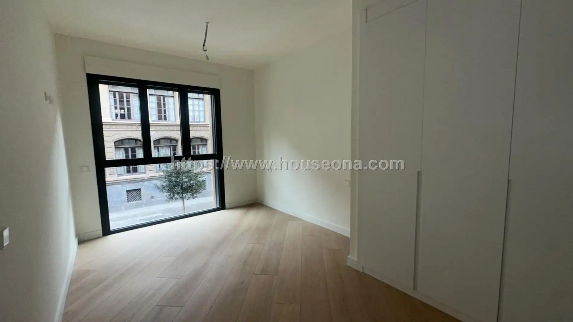 Habitación de Piso de alquiler en Bilbao  con Terraza, Trastero y Balcón