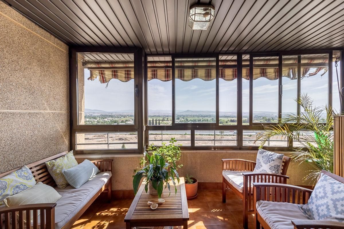 Terrace of Flat for sale in  Granada Capital  with Air Conditioner, Heating and Private garden