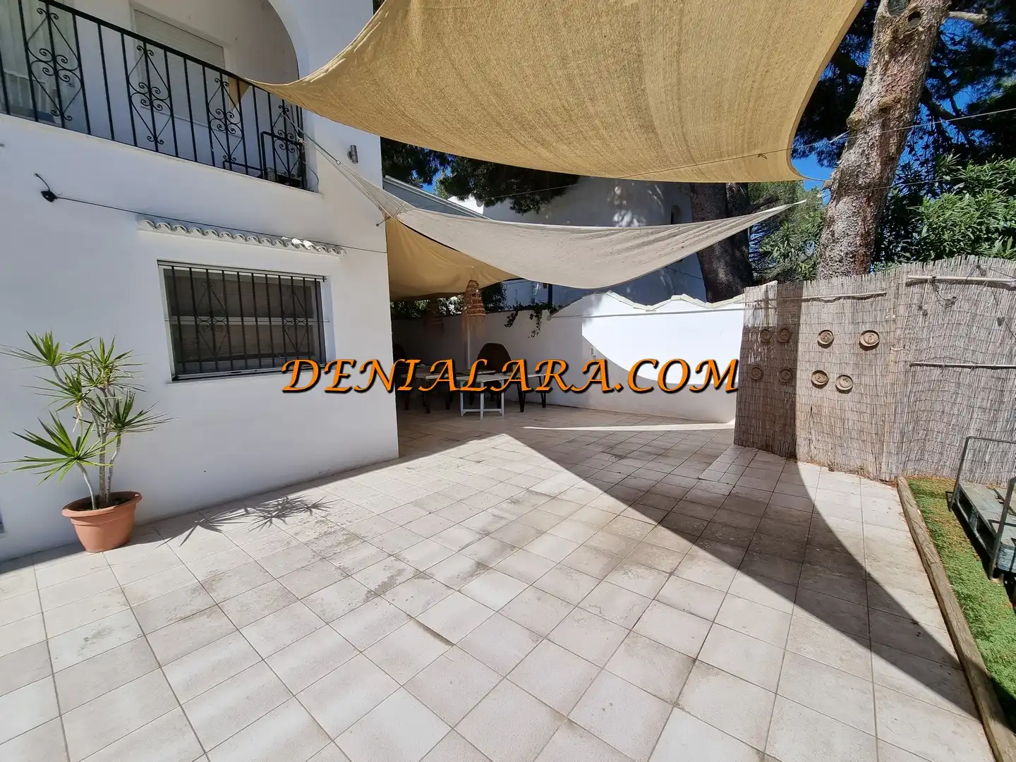 Exterior view of Houses for sale in Dénia  with Terrace, Storage room and Furnished