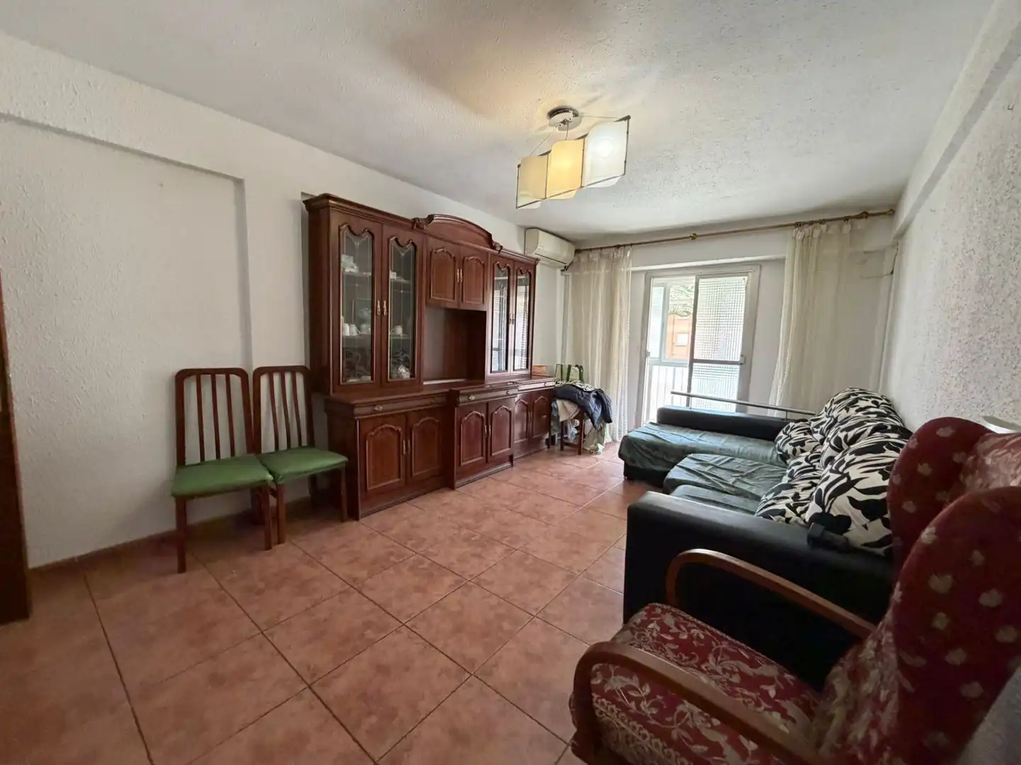 Sala d'estar de Pis en venda en Valencia amb Aire condicionat