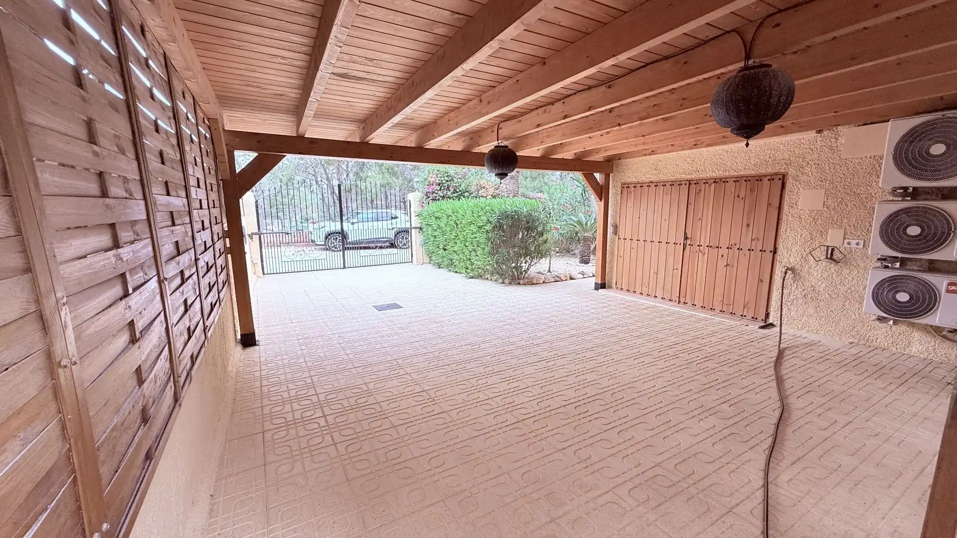 Terrassa de Casa o xalet de lloguer en L'Alfàs del Pi amb Aire condicionat, Jardí privat i Piscina