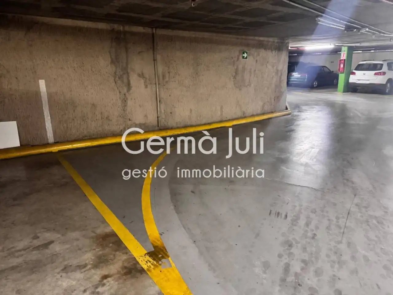 Parking of Garage for rent in Badalona
