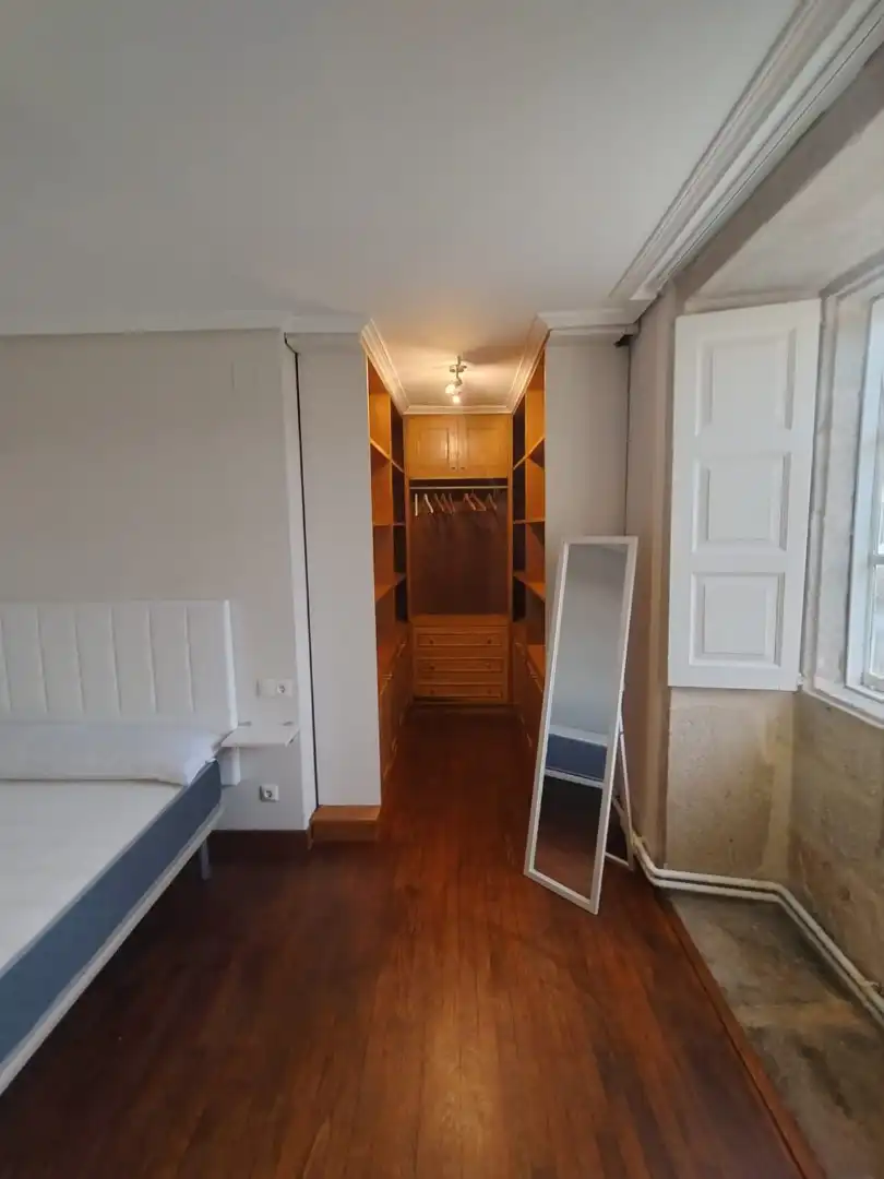 Habitación de Piso para compartir en Santiago de Compostela  con Calefacción, Parquet y Amueblado