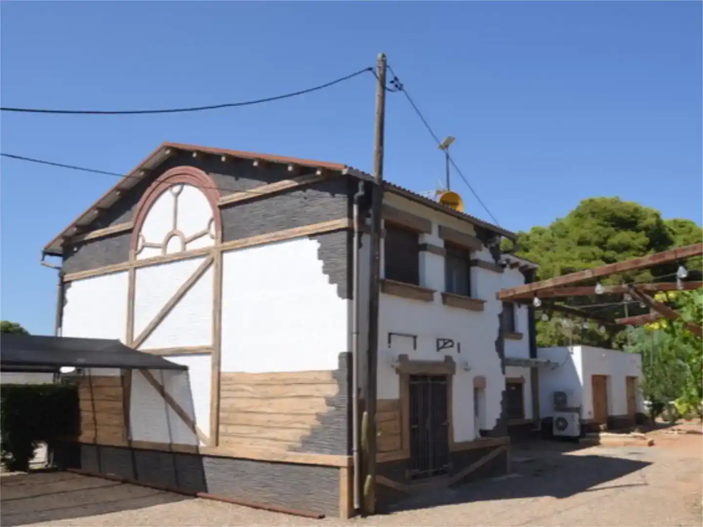 Vista exterior de Finca rústica en venda en Vila-seca amb Aire condicionat, Jardí privat i Traster